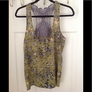 Tops - LAST CHANCE Bird print crochet back tank top Tops - LAST CHANCE Bird print crochet back tank top